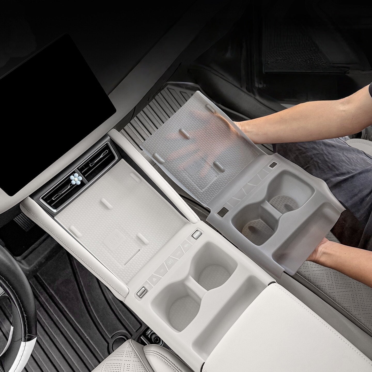 24-26 BYD Yuan UP Pro Car Versatile Center Control Mat