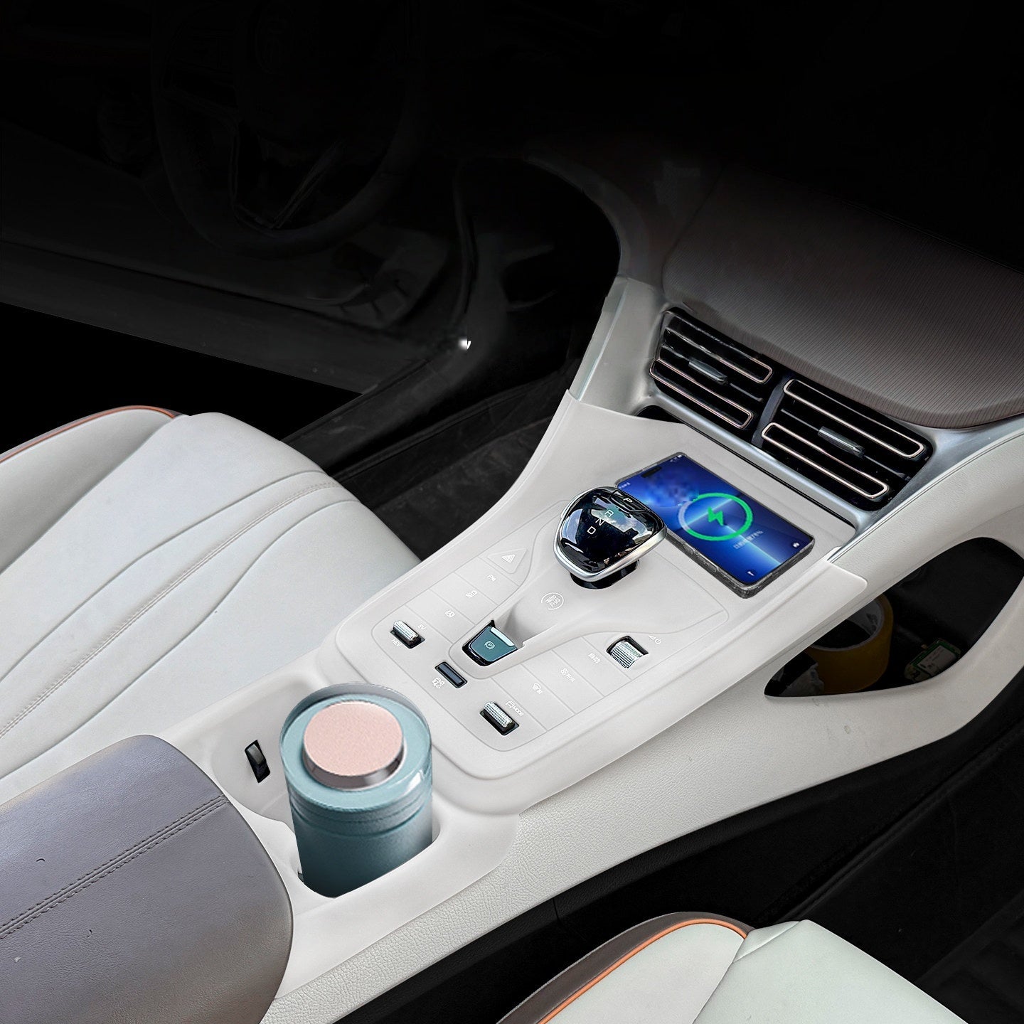 BYD SONG PRO/Sealion 05 EV Wireless Charging Mat Water Cup Holder
